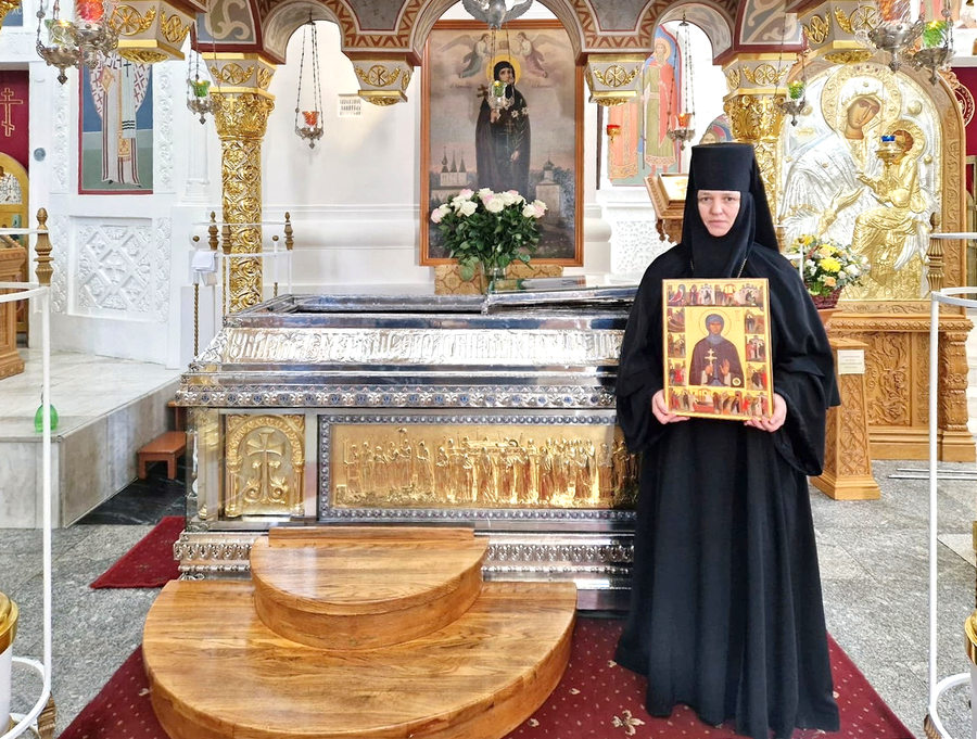 в текст